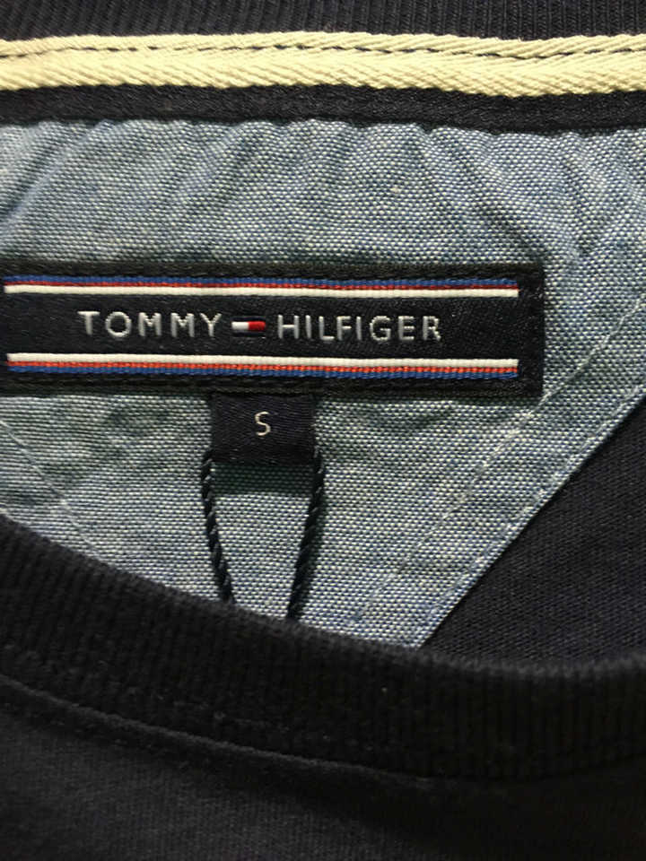 据说tommy hilfiger家的产品分为欧洲线和北美线,价格和品质差异很大