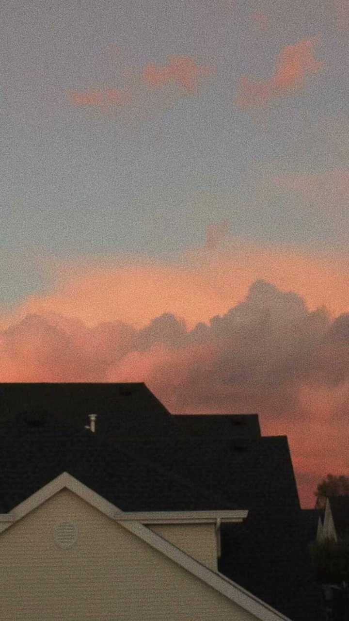 特别丧,有没有什么看了让人心情好的壁纸或者聊天背景图呀,谢谢各位.