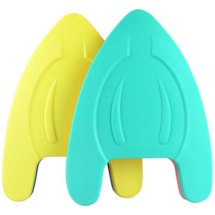 女生游泳需要准备什么物品初学